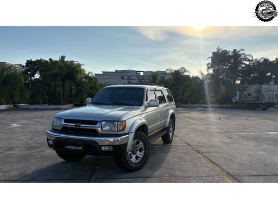 TOYOTA HILUX SW4 3.0 4X4 8V TURBO DIESEL 4P MANUAL TOYOTA HILUX SW4 3.0 4X4 8V TURBO DIESEL 4P MANUAL